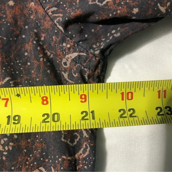 Roughstock Pearl Snaps Button Down Western Shirt (L) - Picture 10 of 13